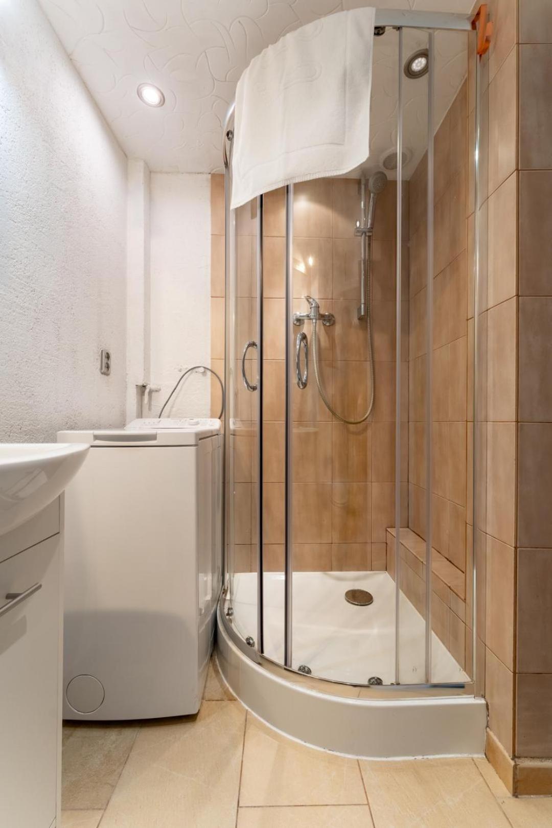 Apartament Gold - 2 Osobne Sypialnie Z Balkonem - Spaceapart Jelenia Góra Eksteriør bilde